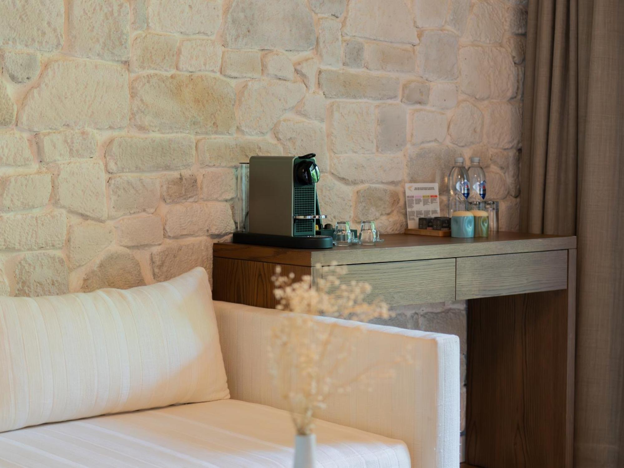 Kimera Lounge Boutique &