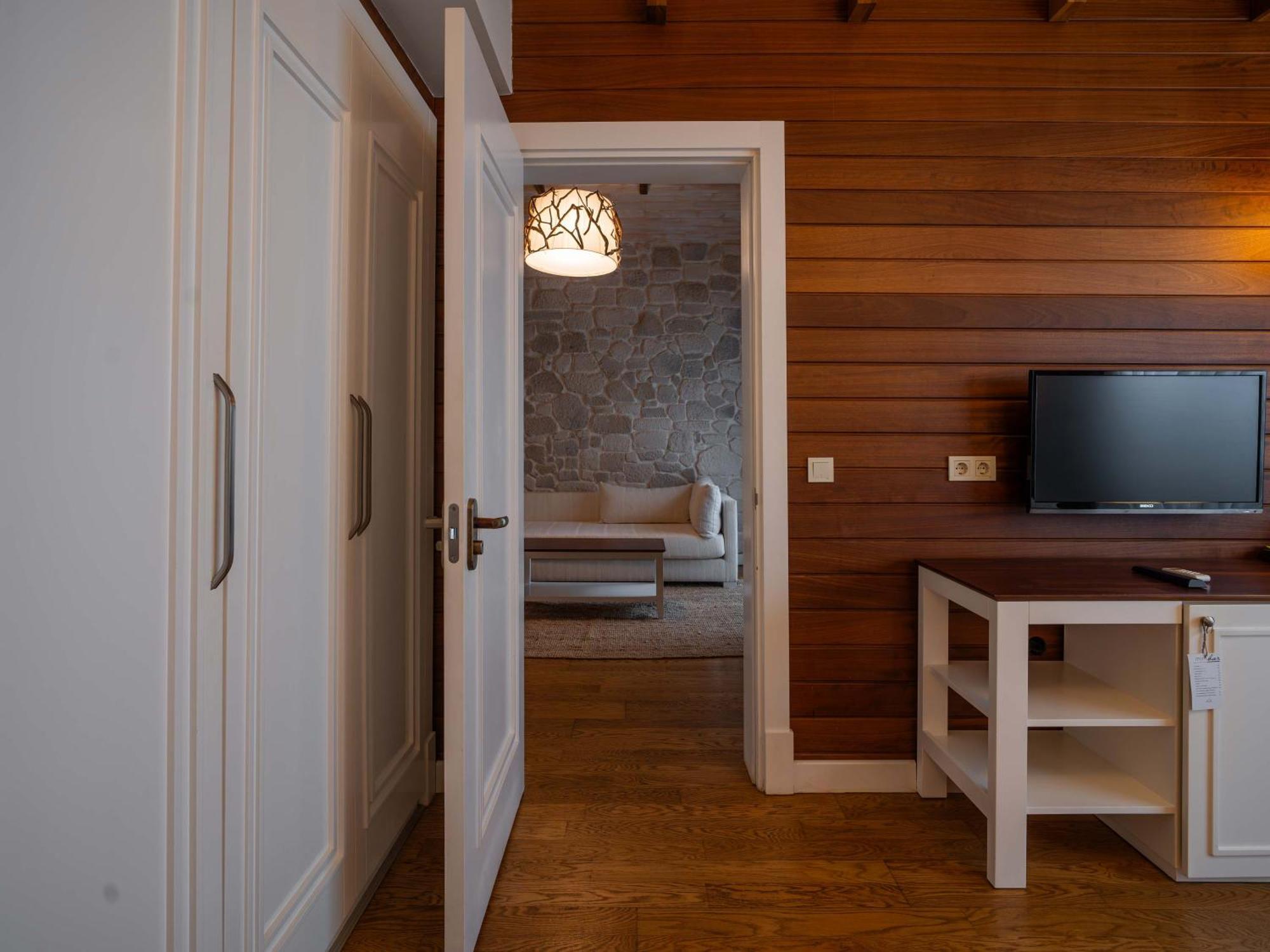 Kimera Lounge Boutique & Çıralı