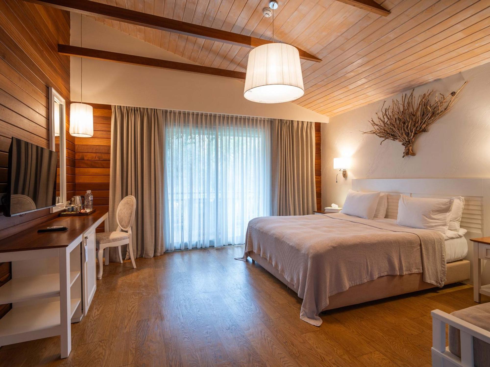 Kimera Lounge Boutique & Çıralı